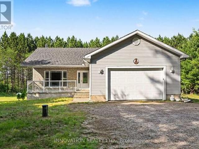 House for sale in Renfrew, Ontario