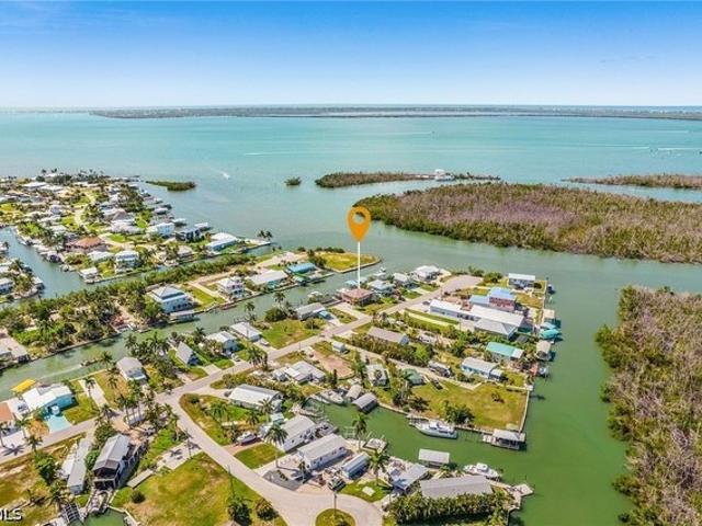 House for sale in Bokeelia, Florida