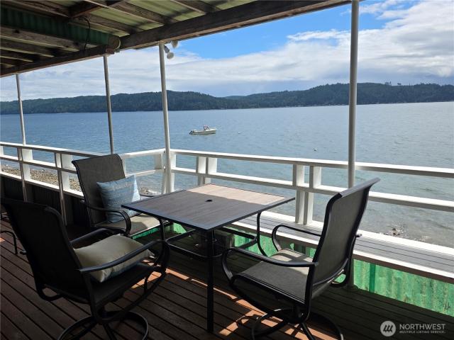 House for sale in Hoodsport, Washington