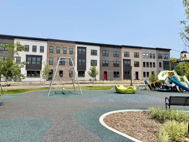 Townhouse for sale in Highland, Ramsey