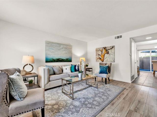 Condo for sale in Rancho Viejo II Condominiums, Lake Forest