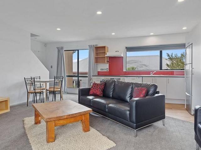 Apartment for rent in Heathcote, Canterbury