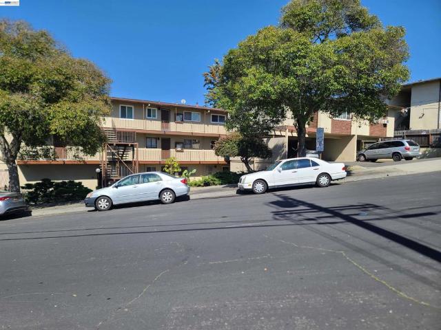 House for sale in Hayward, California