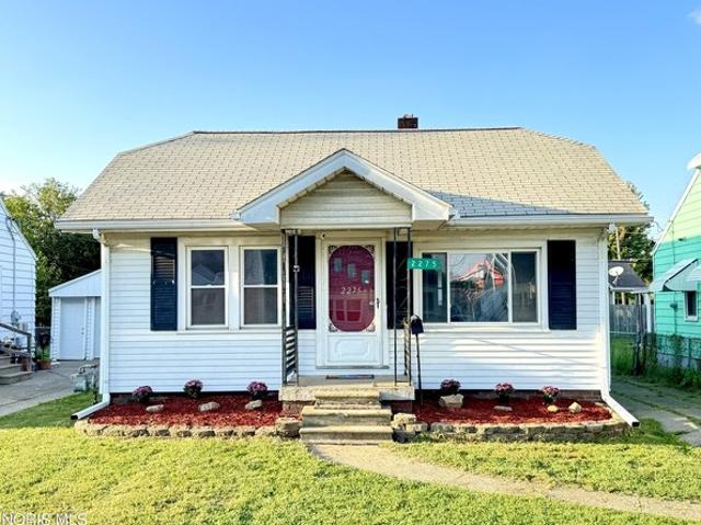 House for sale in Oregon, Lucas County