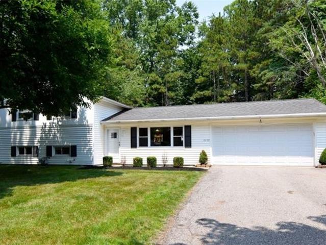 House for sale in Summit, Ohio