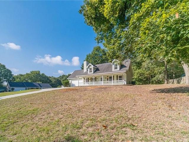 House for sale in Loganville, Georgia