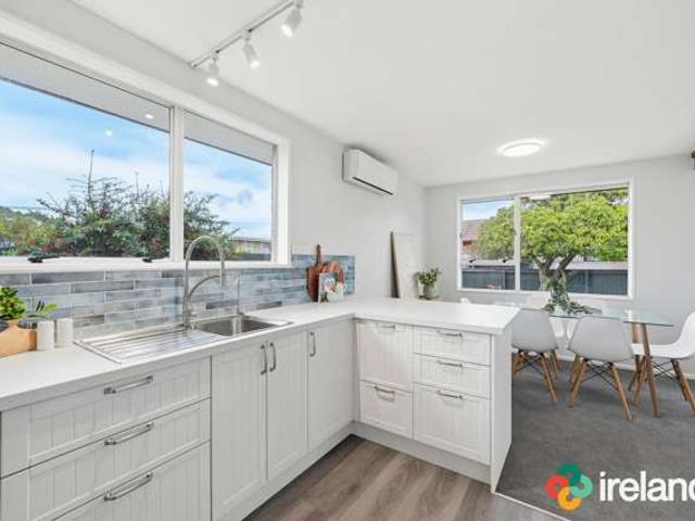 Apartment for sale in Chaslands, Canterbury