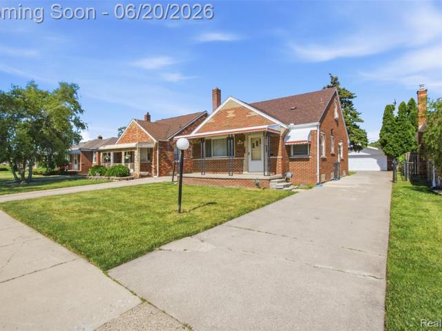 House for sale in Eastpointe, Michigan