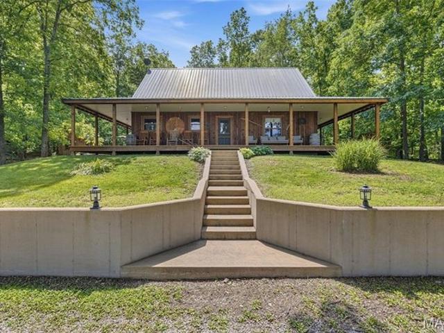 Farm for sale in Farmington, Missouri