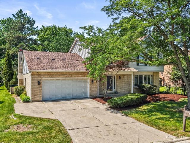House for sale in Lisle, Illinois