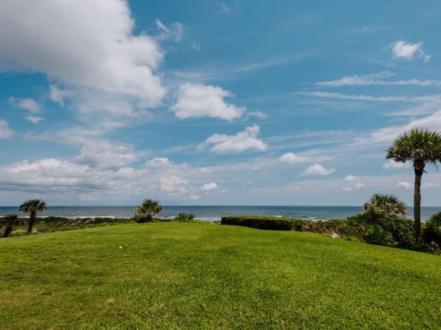 Townhouse for sale in Atlantic Beach, Florida