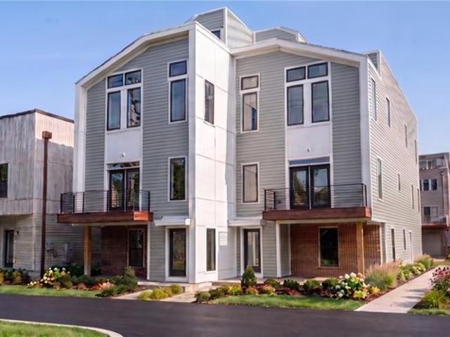Townhouse for sale in Downtown Cleveland, Cleveland