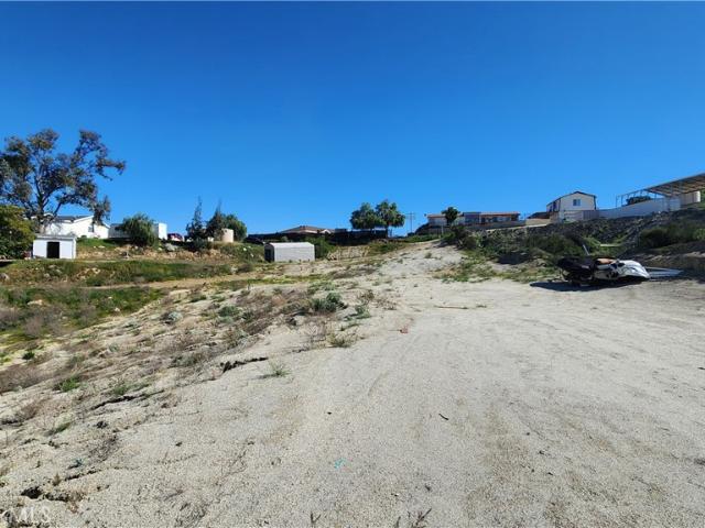 House for sale in Nuevo, California