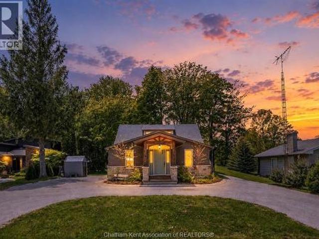 House for sale in Chatham–kent, Ontario