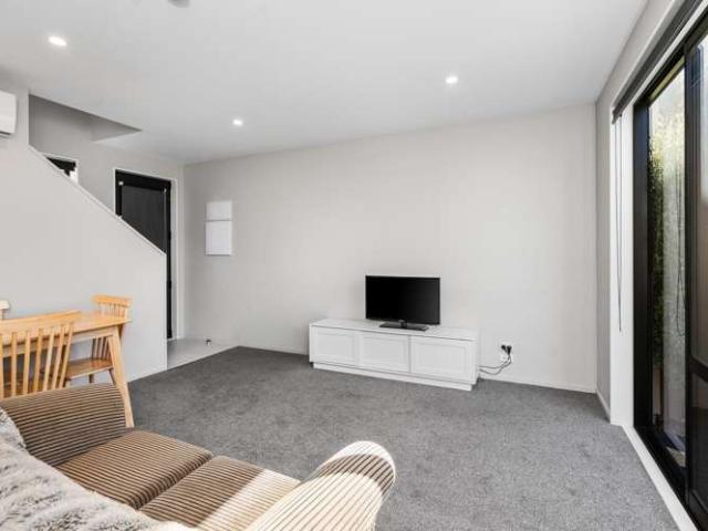 Townhouse for sale in Heathcote, Canterbury