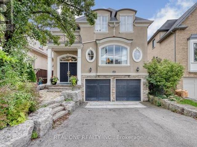 House for sale in Oakville, Ontario