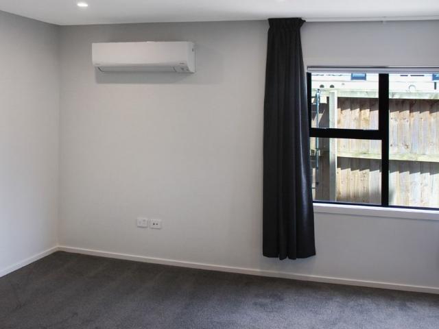 Townhouse for rent in Heathcote, Canterbury