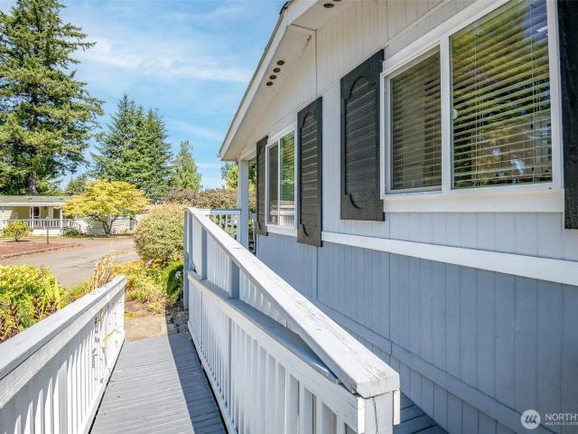 House for sale in Crystalaire, Enumclaw