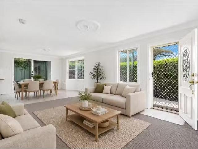 Condo for rent in Wollongong West, New South Wales