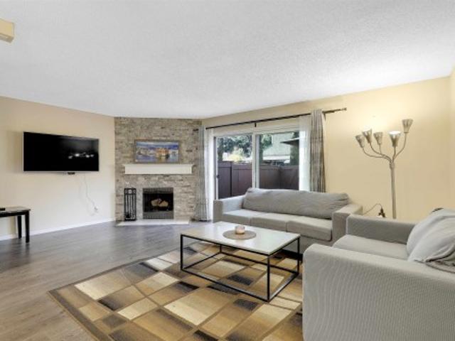 Townhouse for sale in Whalley, Surrey