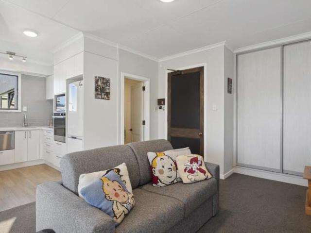 Apartment for sale in Otakou