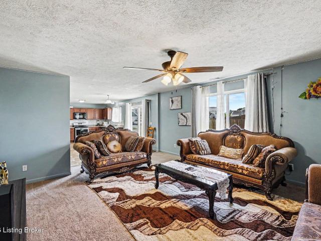 House for sale in Shepherdsville, Kentucky
