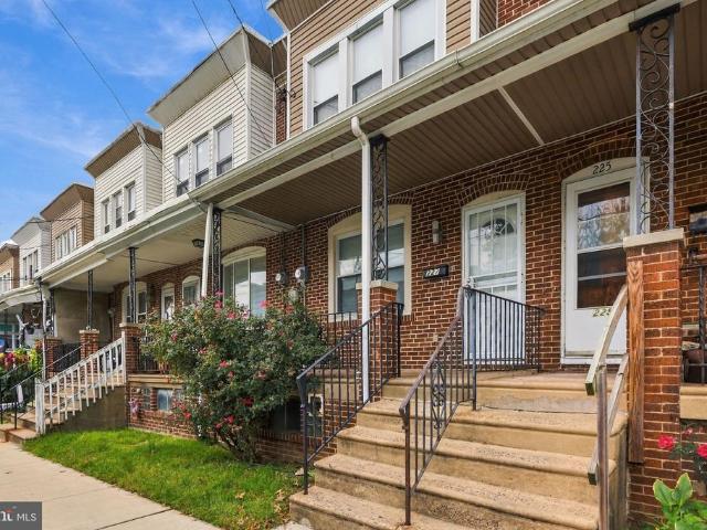 Townhouse for sale in Woodlynne, Oaklyn