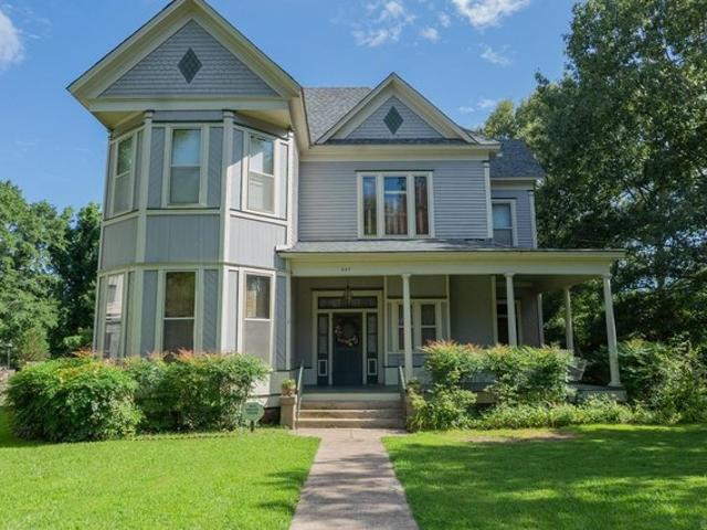 House for sale in Ark