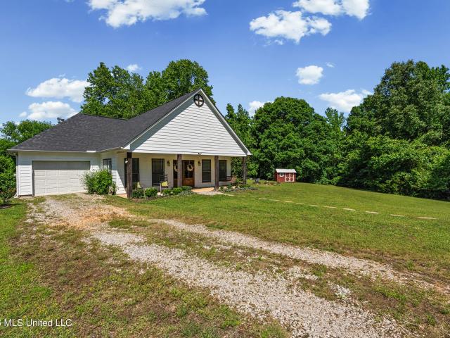 House for sale in Tate, Mississippi