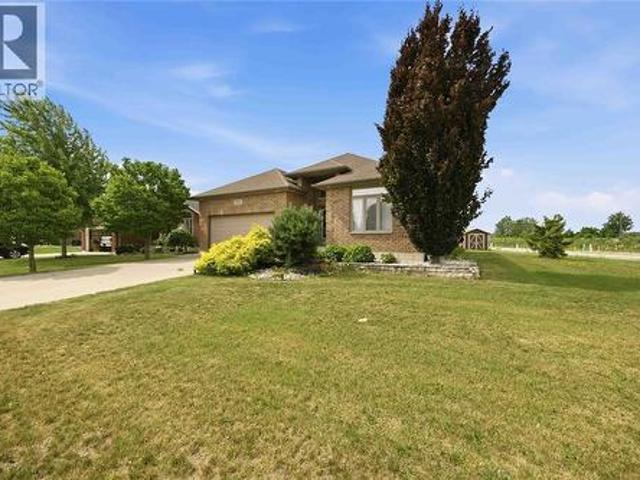 House for sale in St. Clair, Ontario
