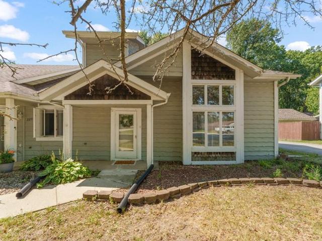 Townhouse for sale in Lowell, Indiana