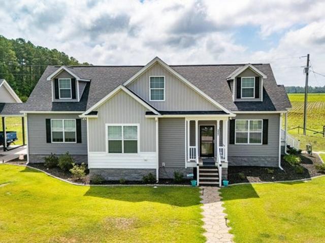 House for sale in Trenton, North Carolina