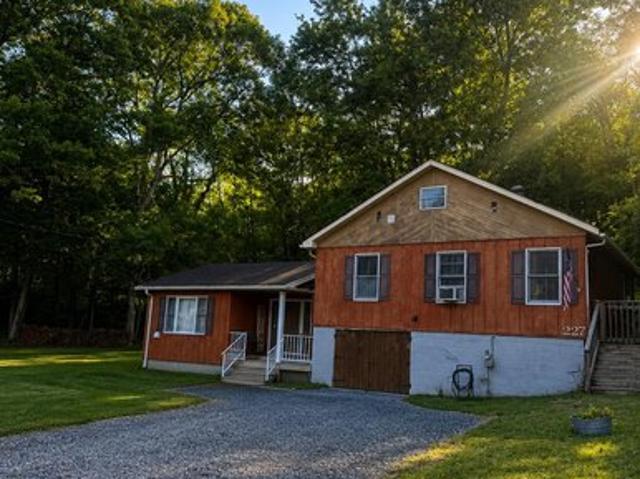 House for sale in Daniels, West Virginia