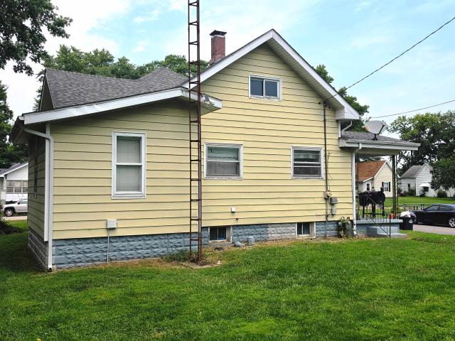 House for sale in Kell, Illinois