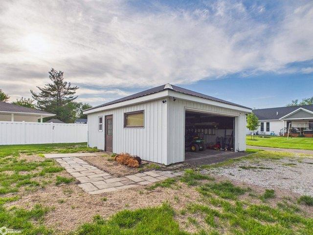 Land for sale in Agency, Iowa