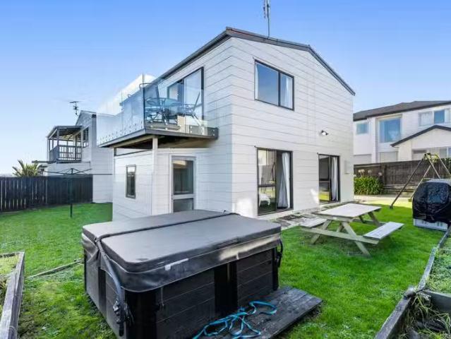 Apartment for sale in Hillsborough