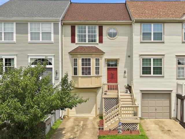 Townhouse for sale in Virginia