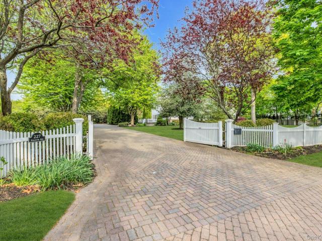 House for sale in Bohemia, New York