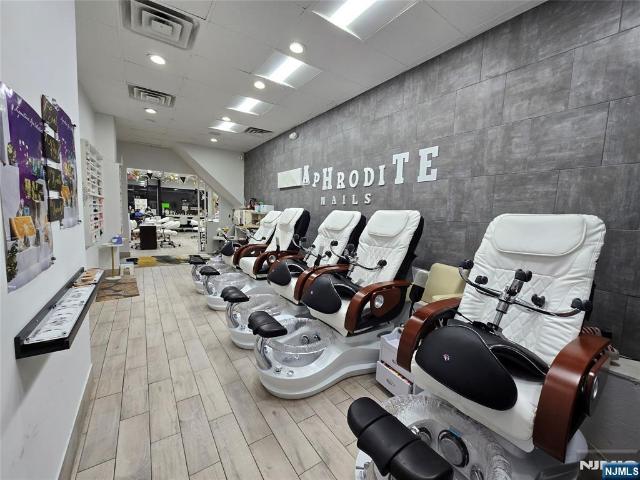 Commercial for sale in Midland Park, New Jersey