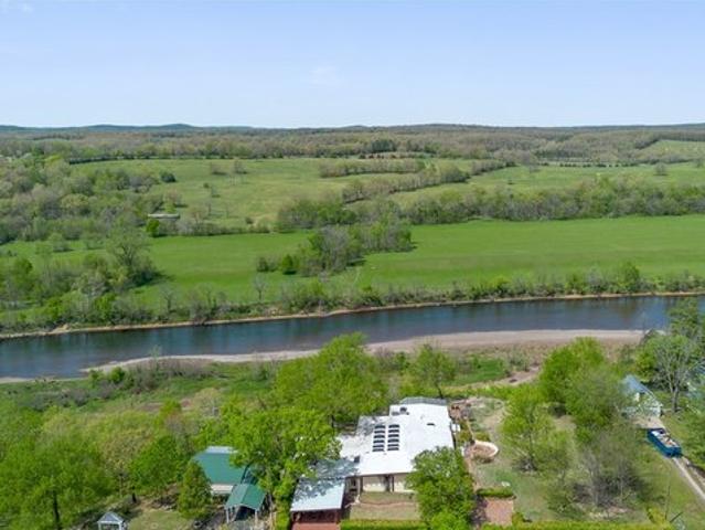 House for sale in Ark