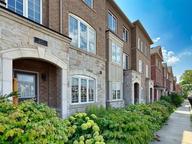 Townhouse for sale in Woburn, Ontario