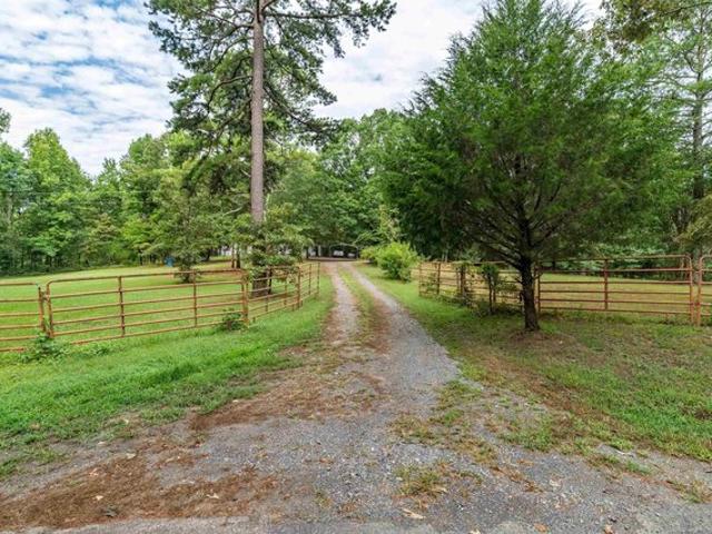 House for sale in Ark
