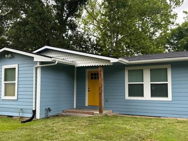 House for sale in Bacliff, Galveston County