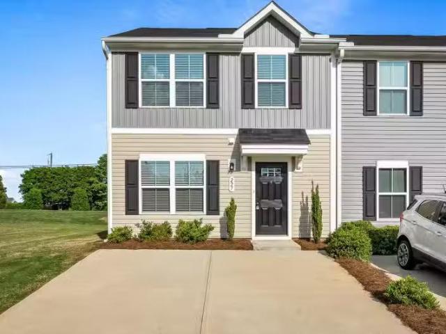 Condo for sale in Anderson