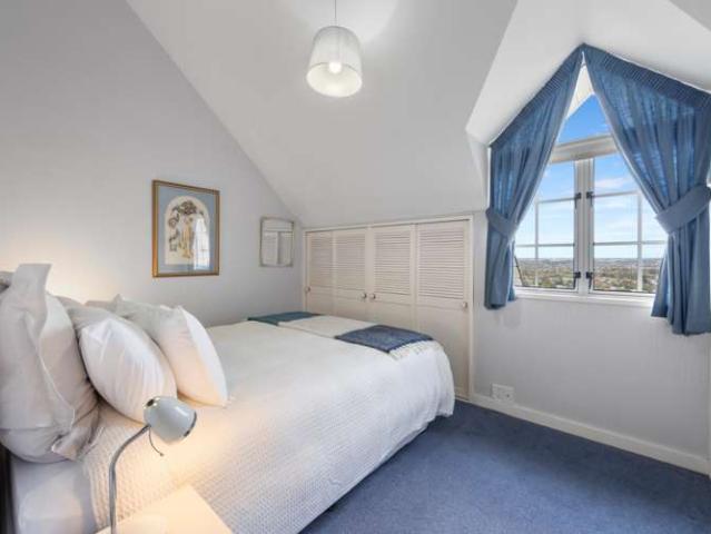 House for sale in Chaslands, Canterbury