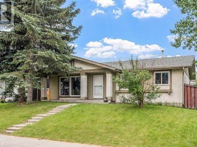 House for sale in Northwest, Alberta