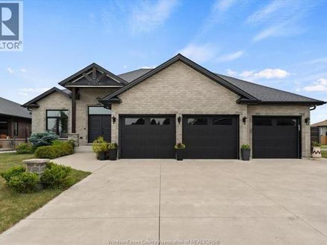 House for sale in Amherstburg, Ontario