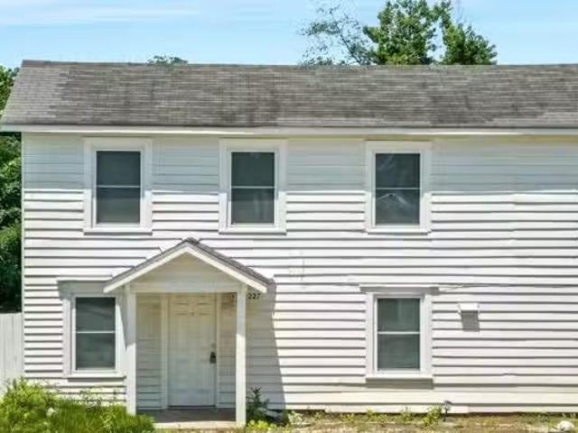 House for rent in Auburn