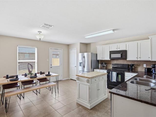 House for sale in Ellis, Texas