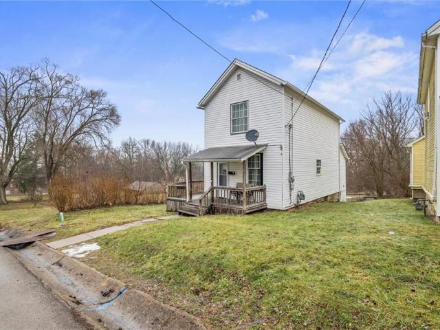 House for sale in Edinburg, Pennsylvania